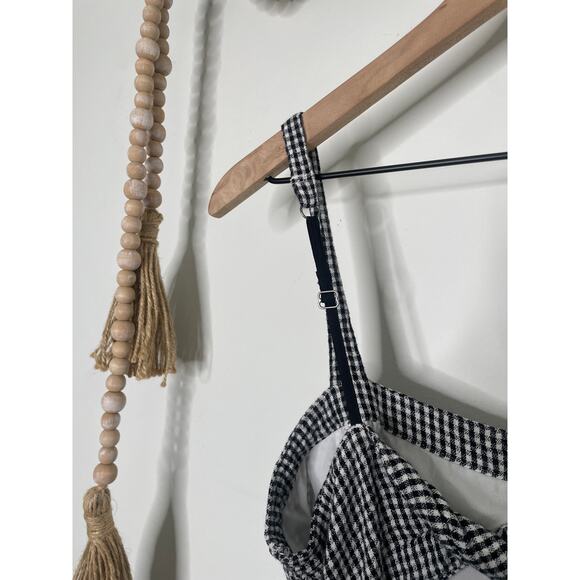 ⭐️ 3/$20 Hollister Plaid Gingham Jumpsuit Size Small Black White - Picture 5 of 8